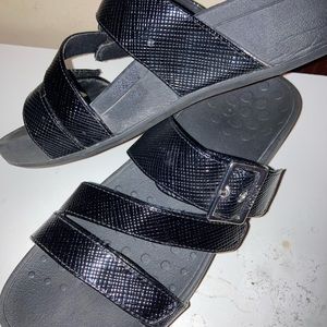 Great condition Rio Vionic sandals Sz 9